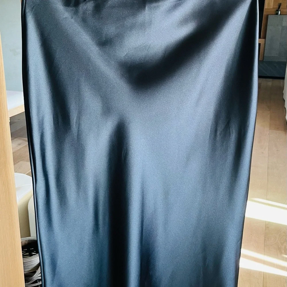 Zara NWT Black Satin Slip Skirt - Women - Picture 2 of 3
